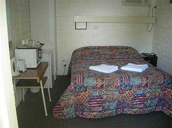 7th Street Motel